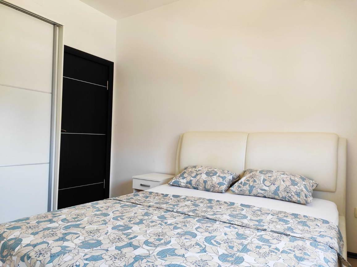 Apartment Adrialux Budva Dış mekan fotoğraf