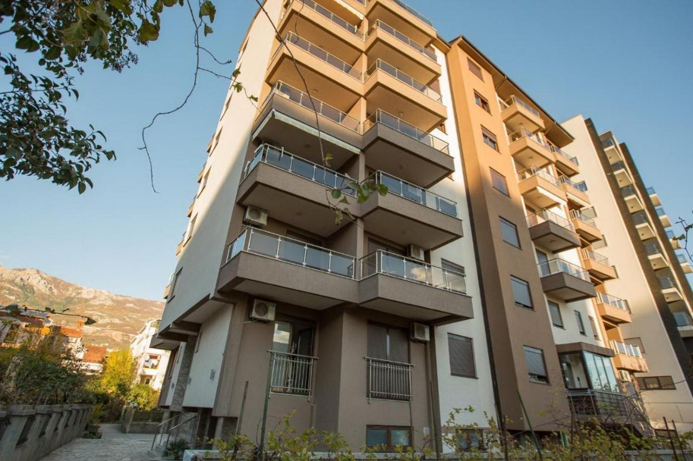 Apartment Adrialux Budva Dış mekan fotoğraf